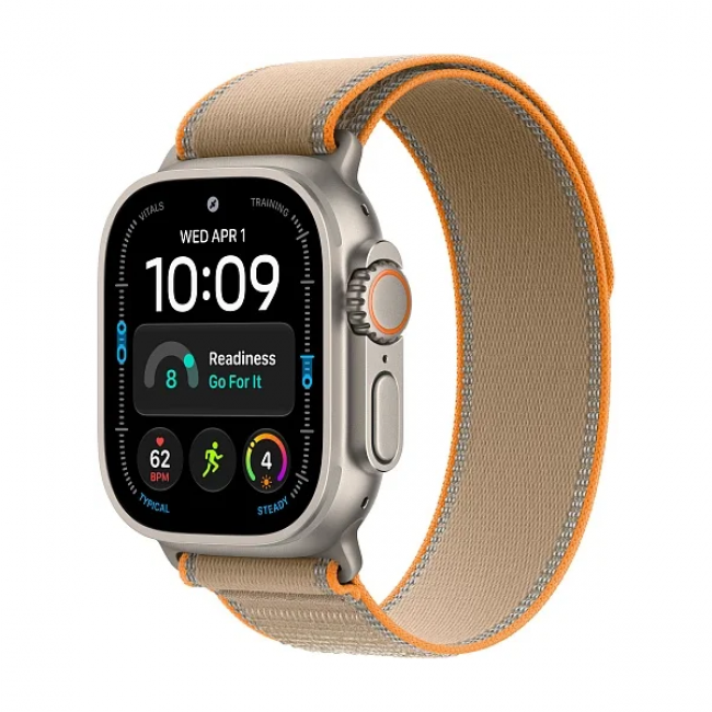 Apple Watch Ultra 4 Natural Titanium 49 мм Sand Trail Loop — часы под углом